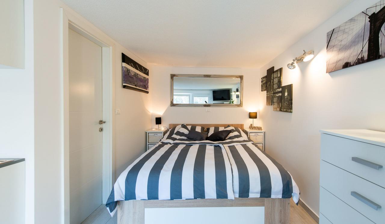 Studio City Garden Rovinj Bagian luar foto